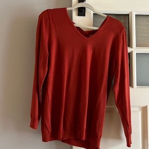 Pullover sweater with cross cross detail down back